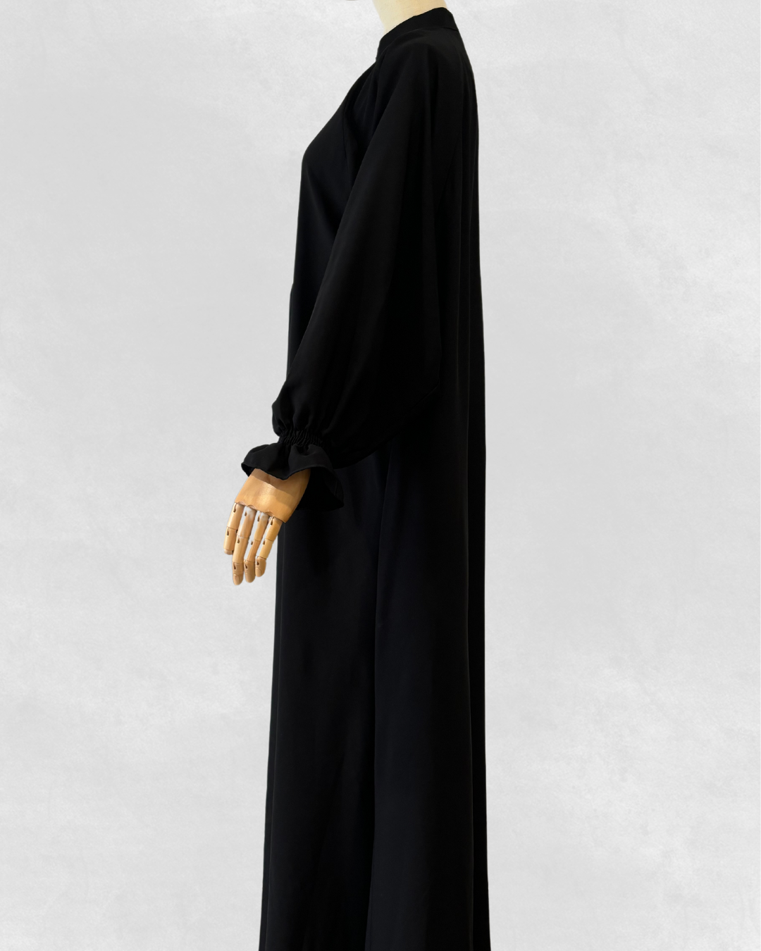 TAQWA essential Abaya - Caviar